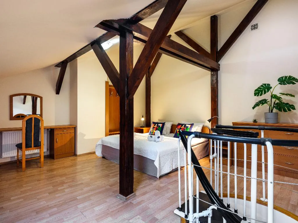 STUDIO TWO BEDROOMS Room, Kosmopolita Rooms & Apartments, Krakow