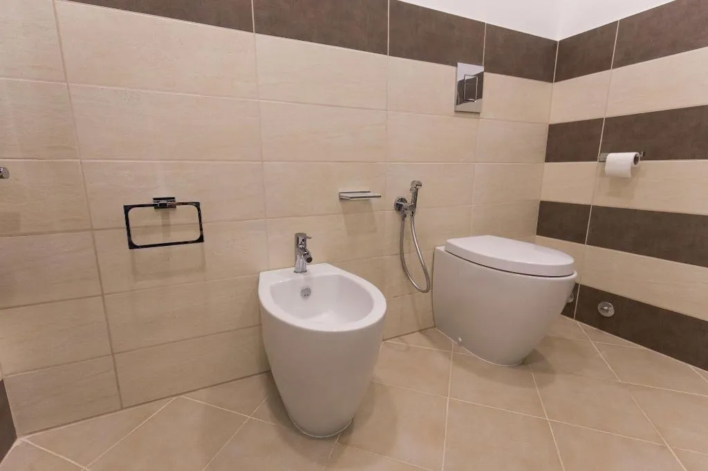 Room, Savoy Riviera, Naples