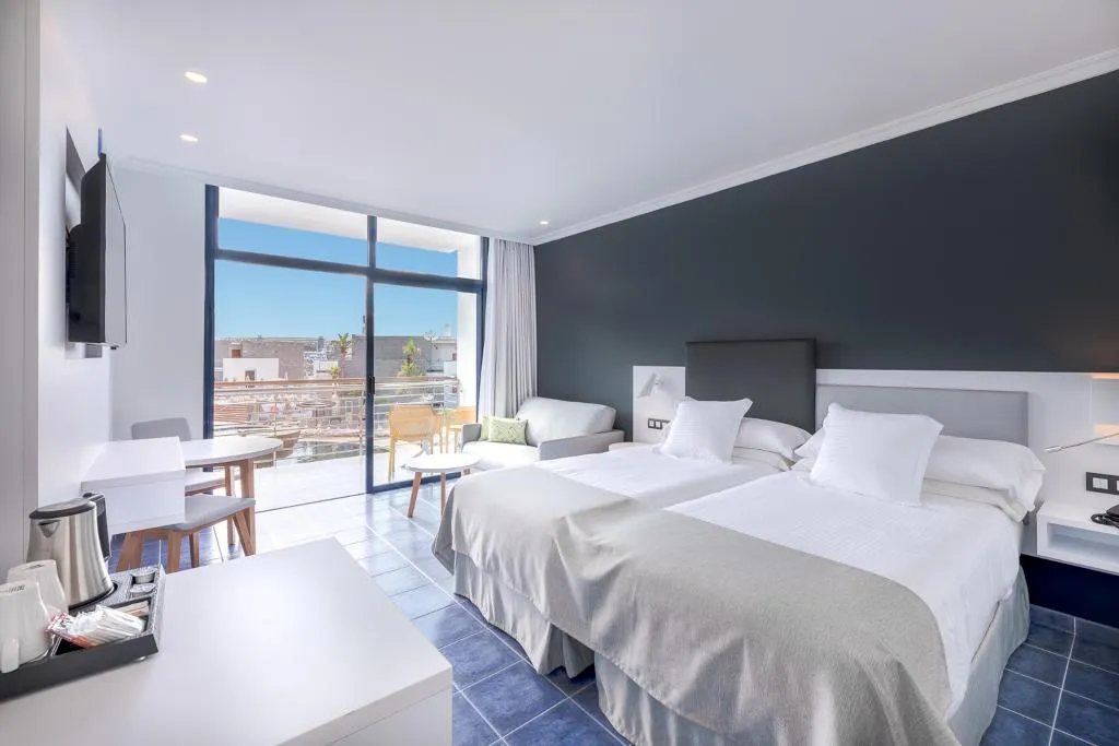 Double or Twin POOL VIEW Room, Hotel LIVVO Mirador Papagayo, Lanzarote
