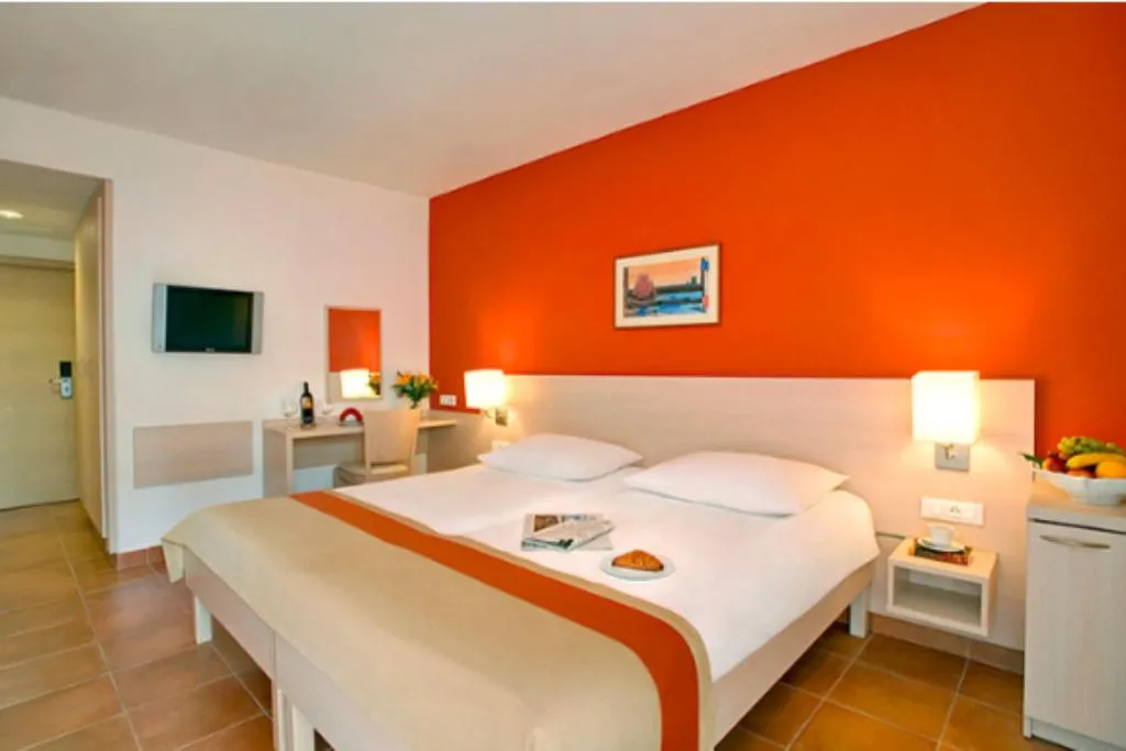 DOUBLE SUPERIOR WITH BALCONY Room, Valamar Tamaris Resort, Istria