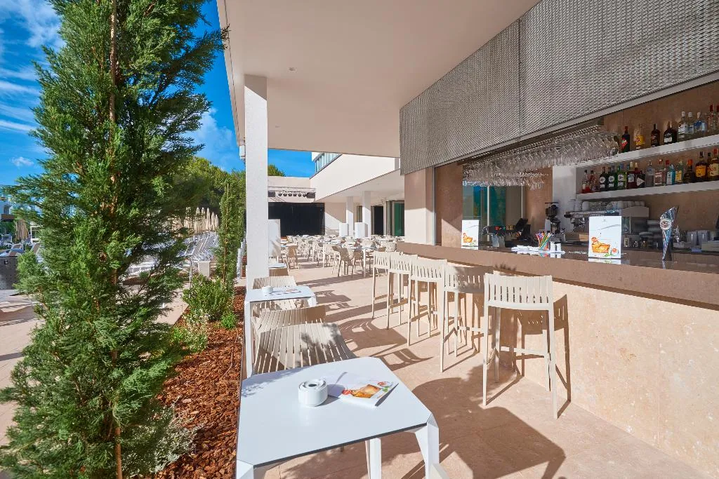 Bar, Hipotels Bahia Cala Millor Only Adults, Majorca