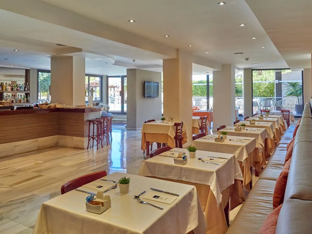 Restaurant, BQ Augusta, Majorca