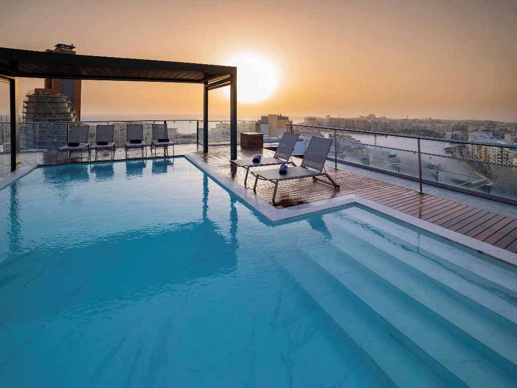 Pool, Mercure St. Julian's Malta, Malta
