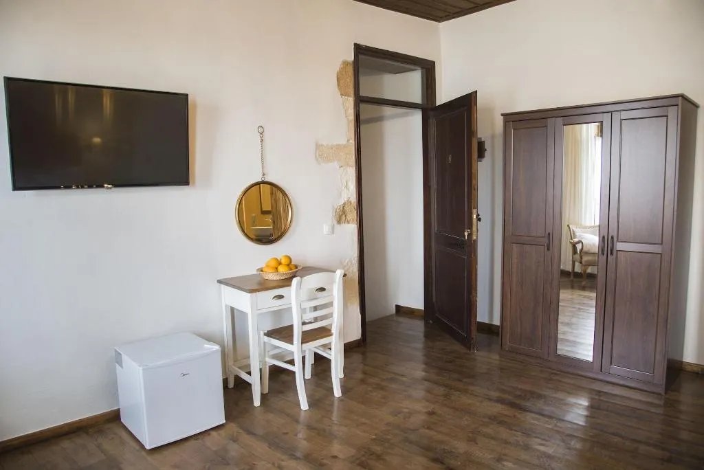 Room, Captain Vasilis Hotel, Crete