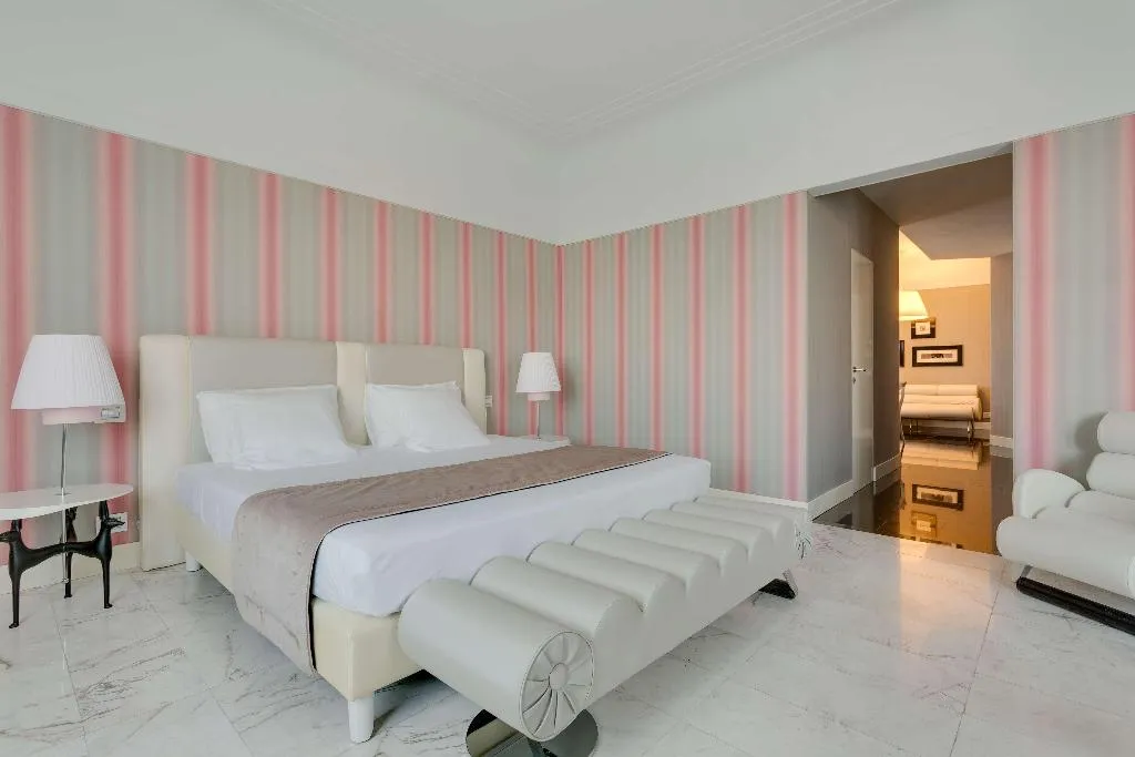 Room, Grand Hotel Palace Rome, Rome