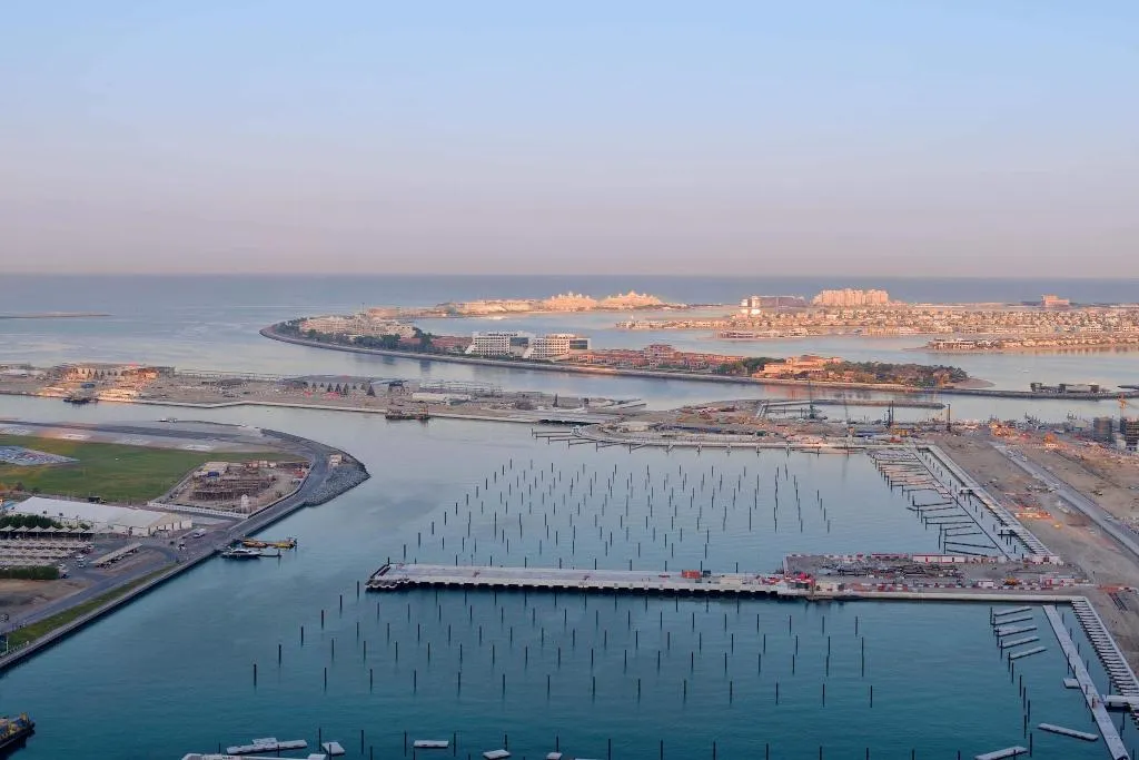 Room, Dubai Marriott Harbour Hotel & Suites, Dubai