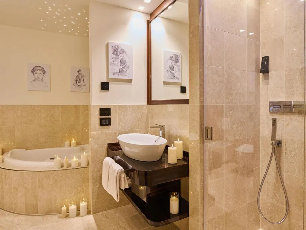 JUNIOR SUITE CLASSIC Room, Duomo Luxury Florence, Florence