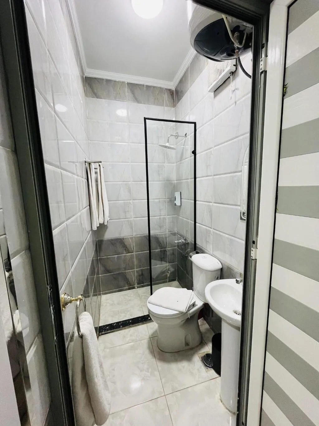 Room, Capital Of Pyramids Hotel, Cairo