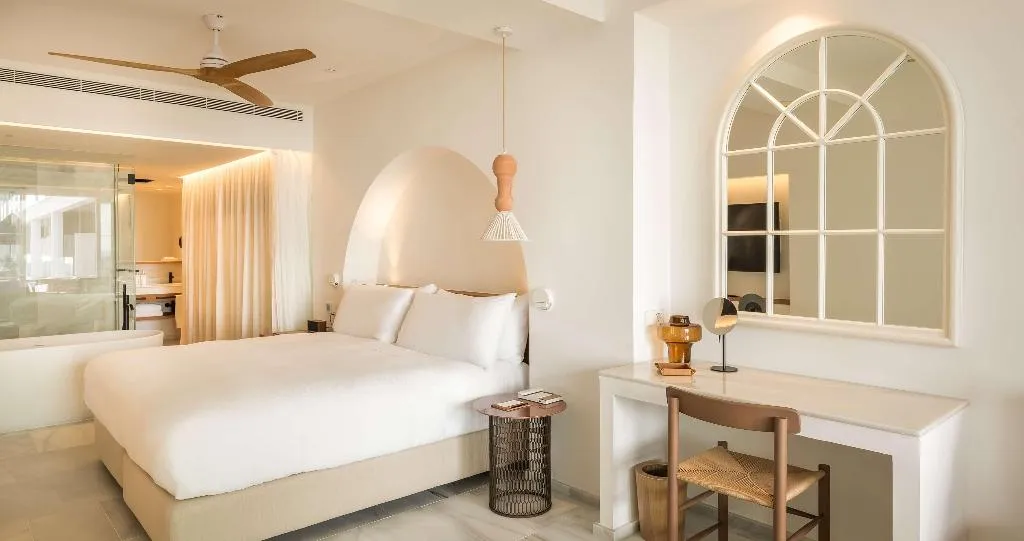 SUITE SEA VIEW TWO BEDROOMS Room, Villa Le Blanc Gran Meliá Hotel, Menorca