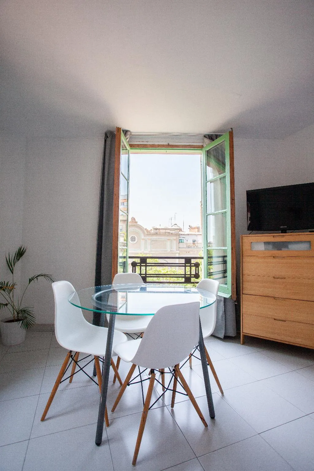 APARTMENT CAPACITY 6 Room, Bacardi Central Suites, Barcelona