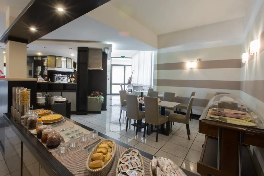 Bar, Airport Motel Malpensa, Milan