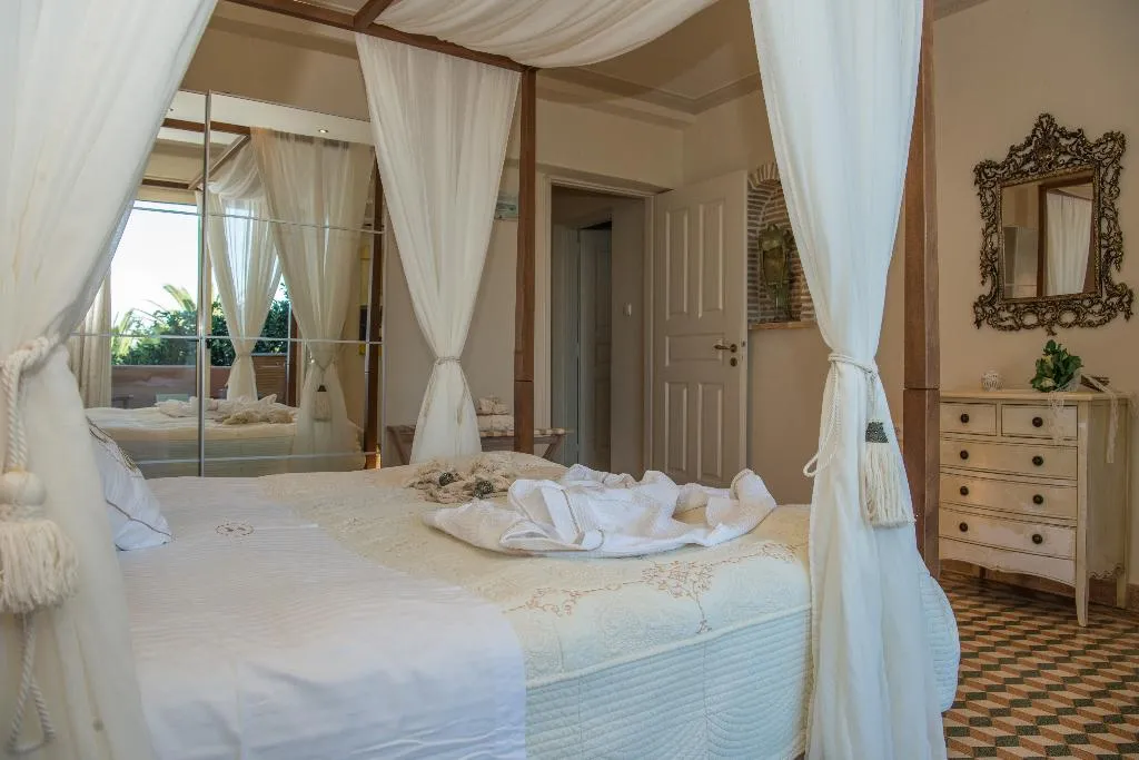 VILLA THREE BEDROOMS Room, Calypso Villas Zakynthos, Zante