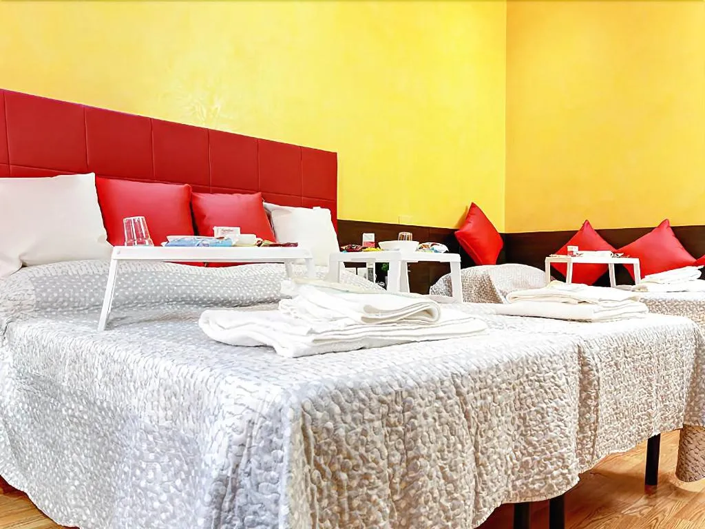 Room, Termini Suites, Naples