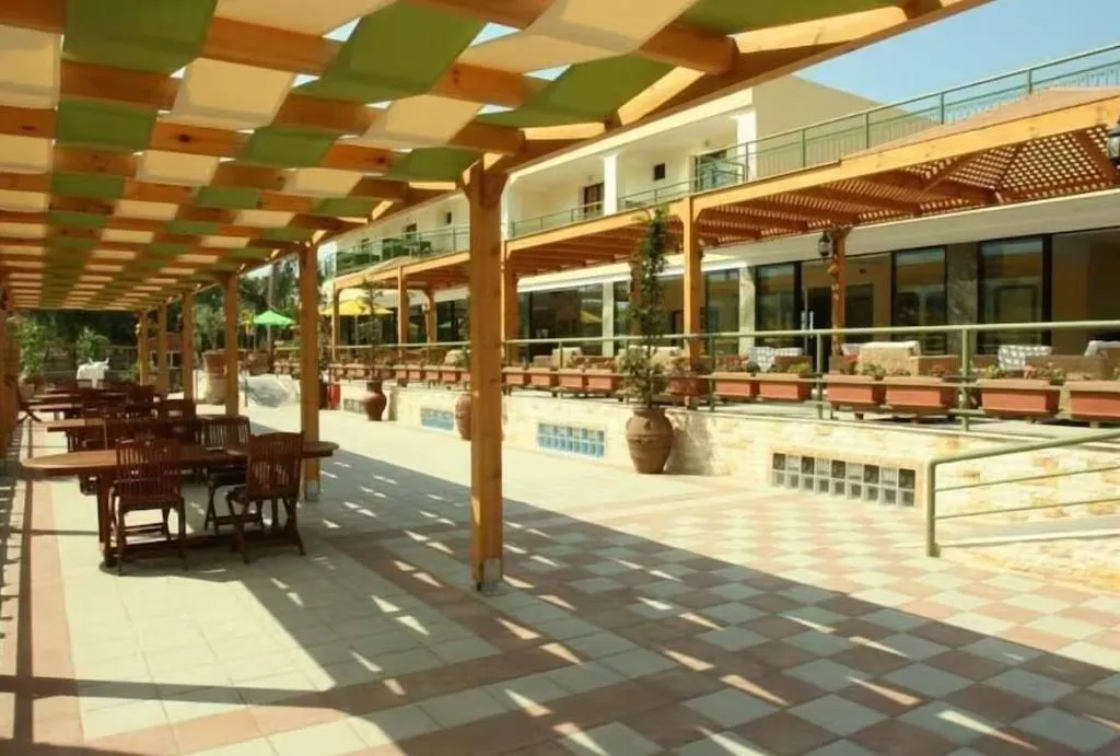Terrace, Eri Beach & Village, Crete