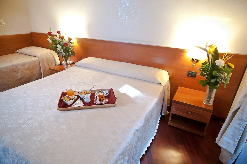 TRIPLE STANDARD Room, Priscilla, Rome