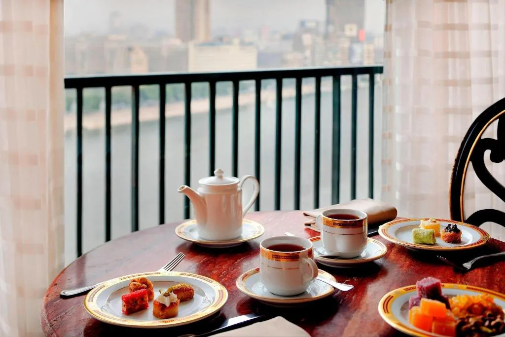 DOUBLE EXECUTIVE KING BED Room, Cairo Marriott hotel & Omar Khayyam Casino, Cairo