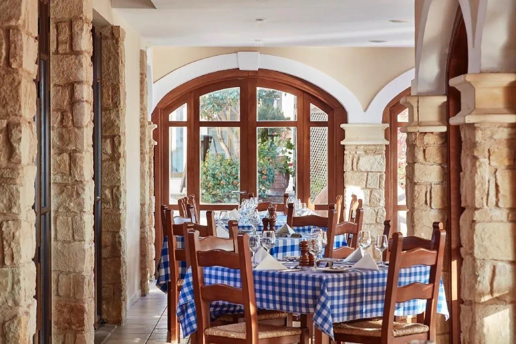 Restaurant, Aphrodite Hills Residences Apartments, Cyprus