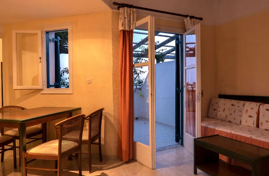 APARTMENT ONE BEDROOM Room, Villea Village by GHH, Crete