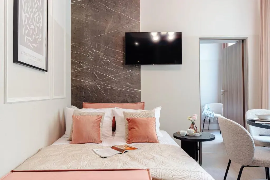 APARTMENT PREMIUM ONE BEDROOM Room, The Garden Collection, Krakow