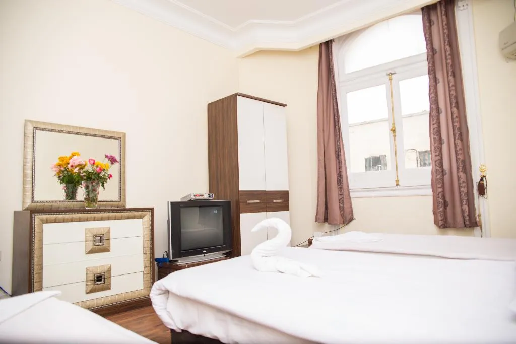 Room, Grand Royal Cairo, Cairo