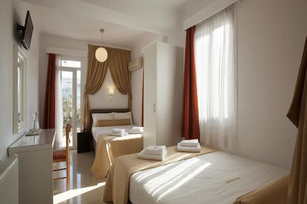 FAMILY ROOM WITH VIEWS Room, Metropolis, Athens