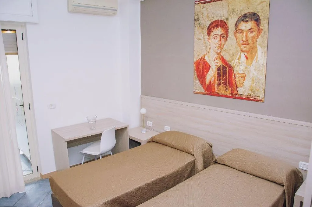 Room, Hotel Piccolo Sogno, Naples