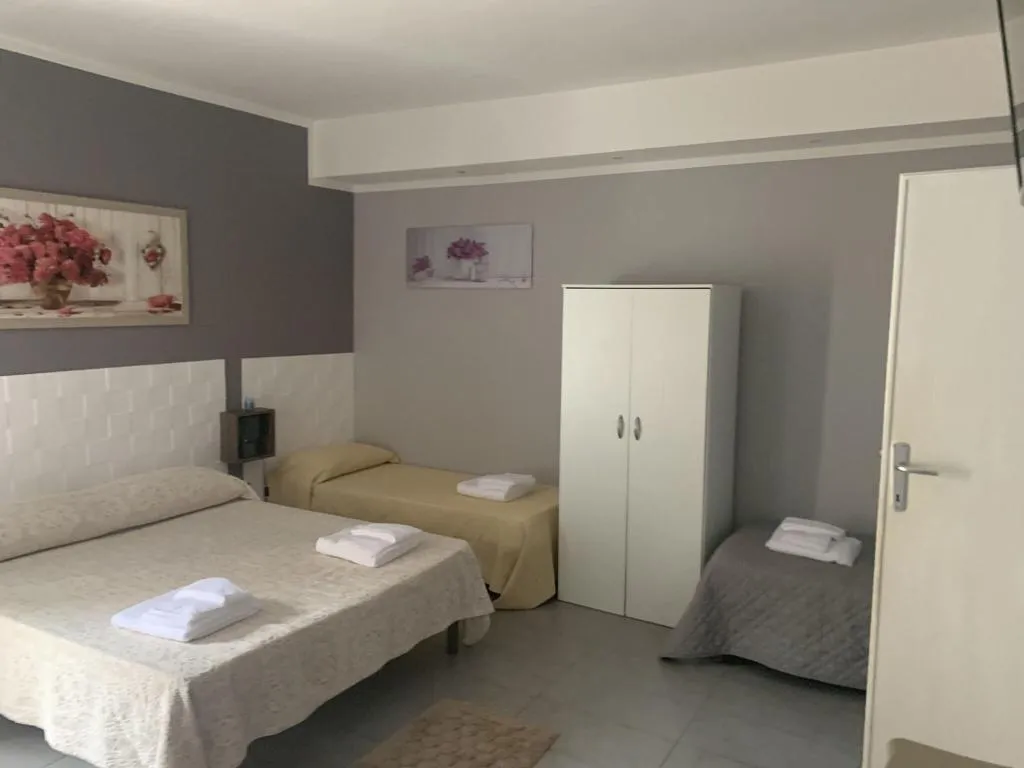Room, Domus Regia, Olbia