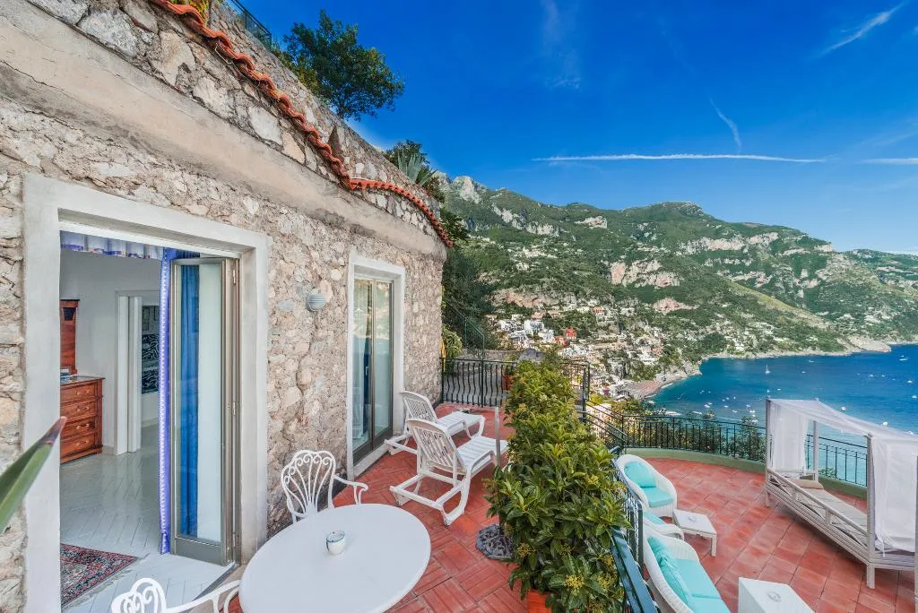JUNIOR SUITE SEA VIEW WITH TERRACE Room, Le Agavi hotel, Naples