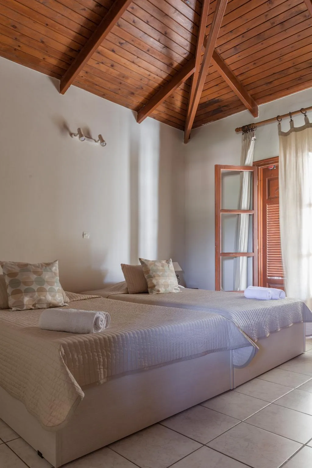 Room, Korfiatis Apartments, Zante