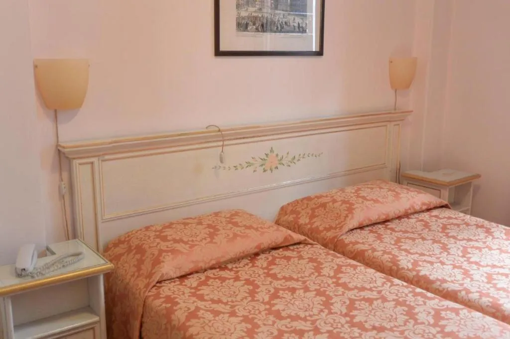 Double or Twin CLASSIC Room, Ambassador Tre Rose, Venice