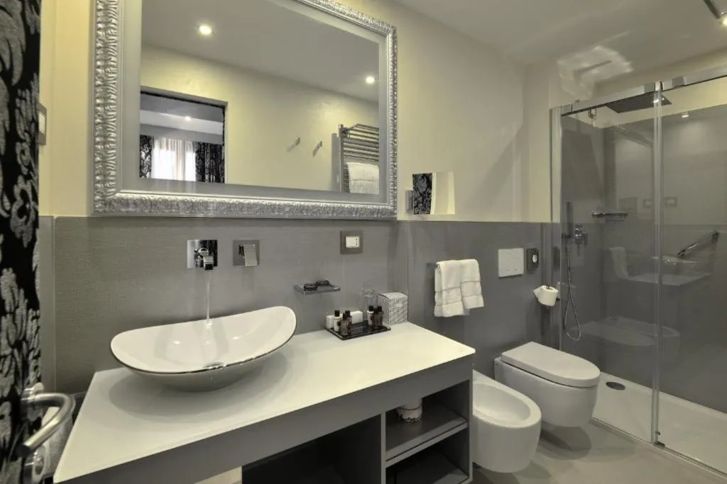 JUNIOR SUITE STANDARD Room, Al Theatro Palace, Venice