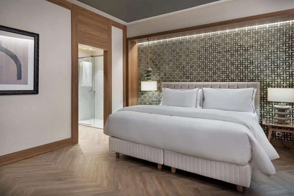 SUITE KING SIZE BED Room, AC Madrid Cuzco, Madrid
