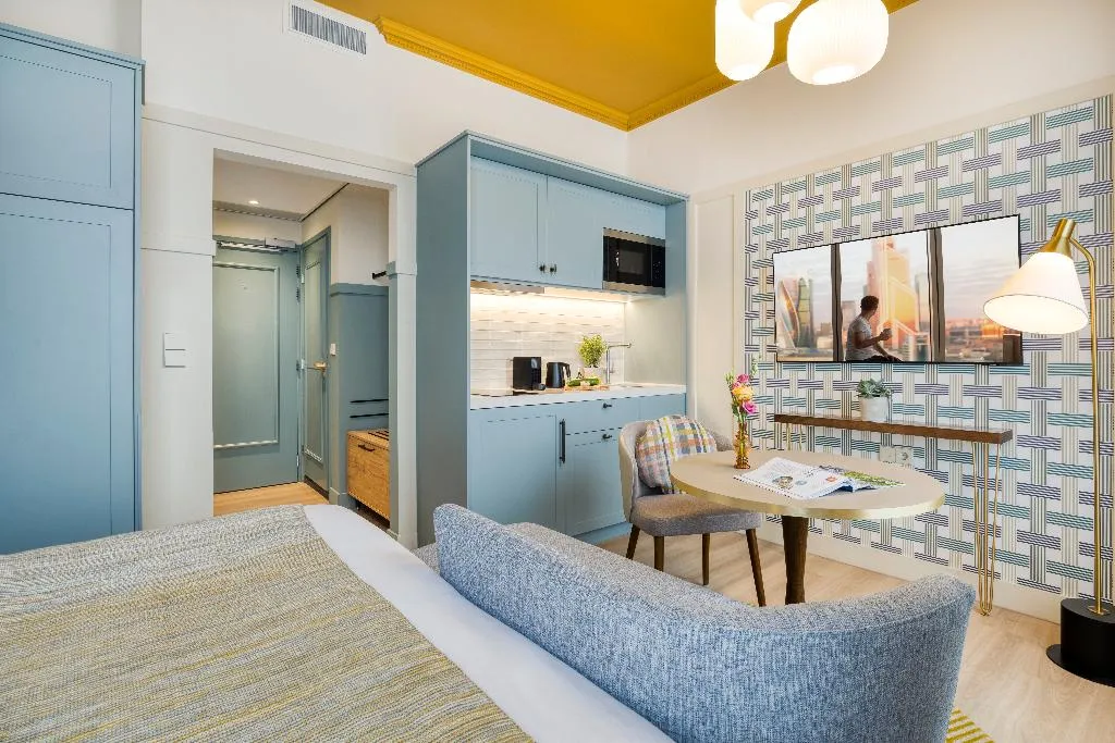 STUDIO STANDARD Room, Citadines Canal Amsterdam, Amsterdam