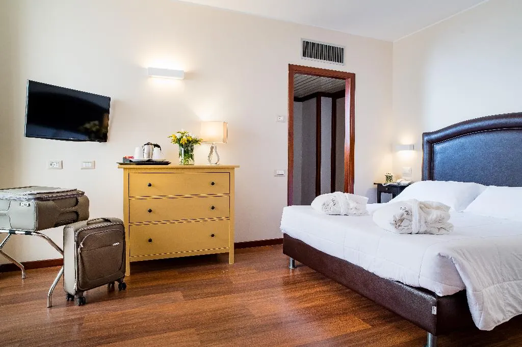 JUNIOR SUITE STANDARD Room, Astoria Palace Hotel, Palermo