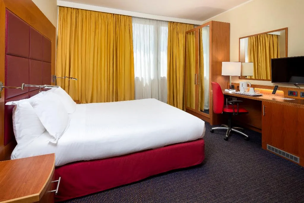 DOUBLE QUEEN SIZE BED Room, Crowne Plaza Venice East Quarto D'altino, Venice