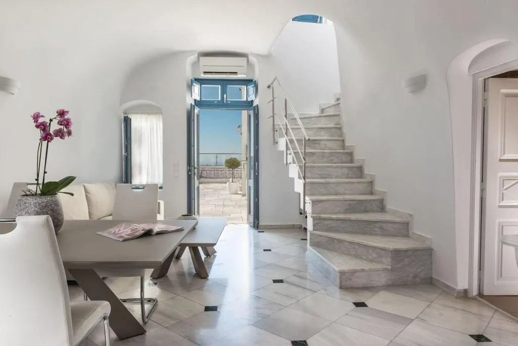 SUITE QUEEN SIZE BED Room, Anteliz Hotel And Suites, Santorini