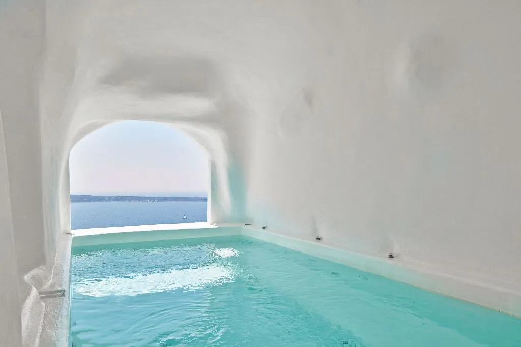 SUITE WITH PRIVATE POOL Room, Charisma Suites, Santorini