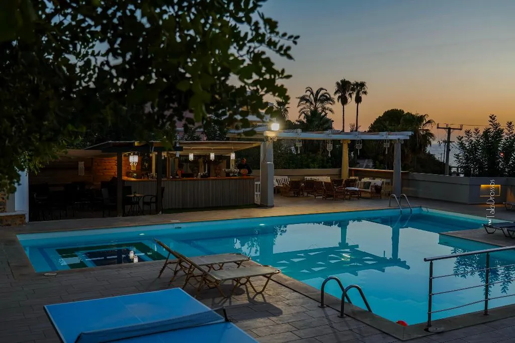 Bar, Bali Mare, Crete