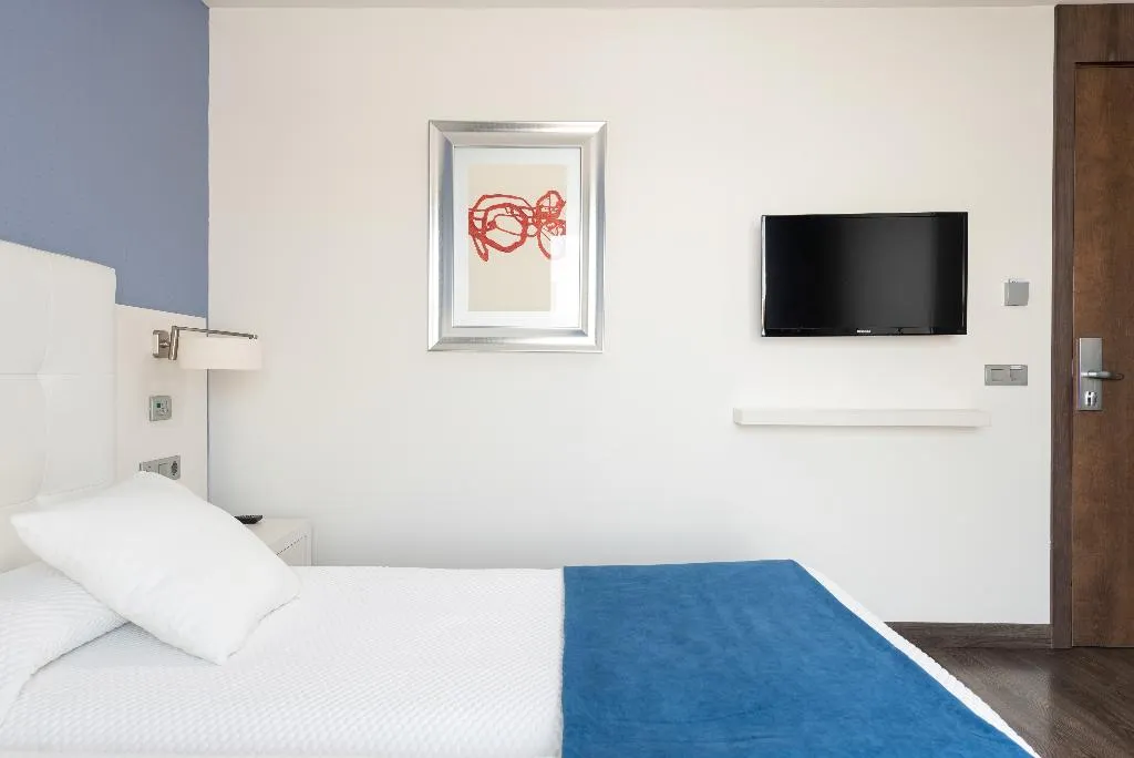 SUITE SUPERIOR CAPACITY 4 Room, Hotel Calabona, Majorca