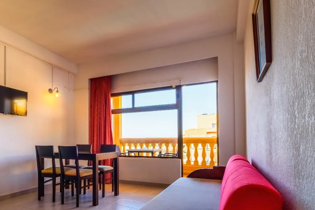 APARTMENT WITH BALCONY Room, Isla del Sol, Majorca