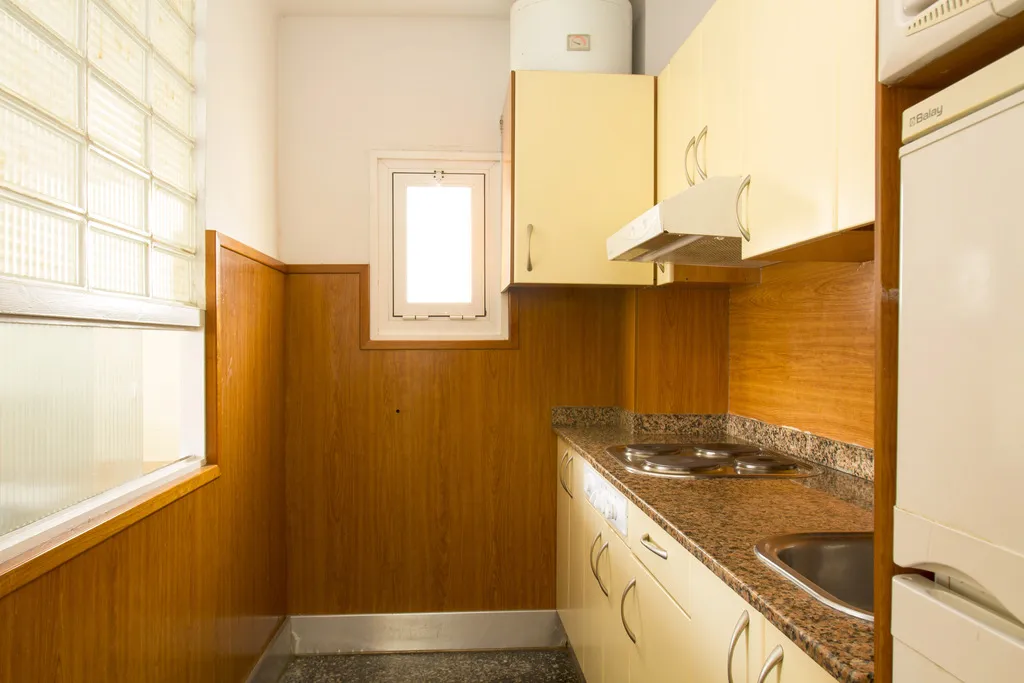 APARTMENT CAPACITY 8 THREE BEDROOMS Room, Goya, Costa Dorada