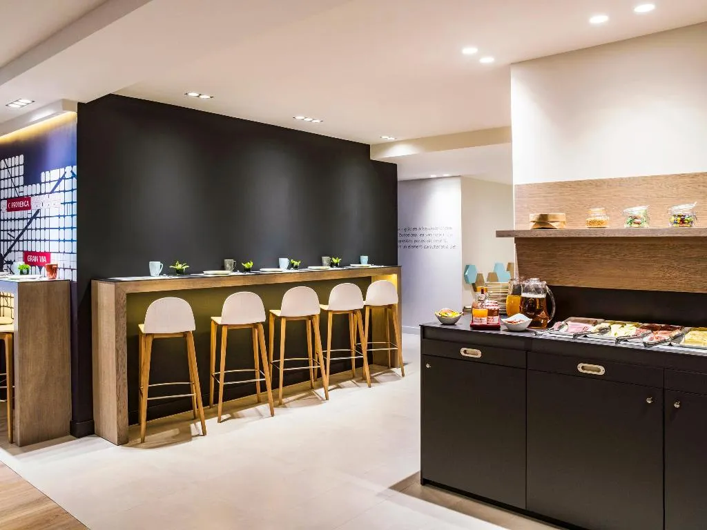 Bar, Ibis Styles Barcelona Centre, Barcelona
