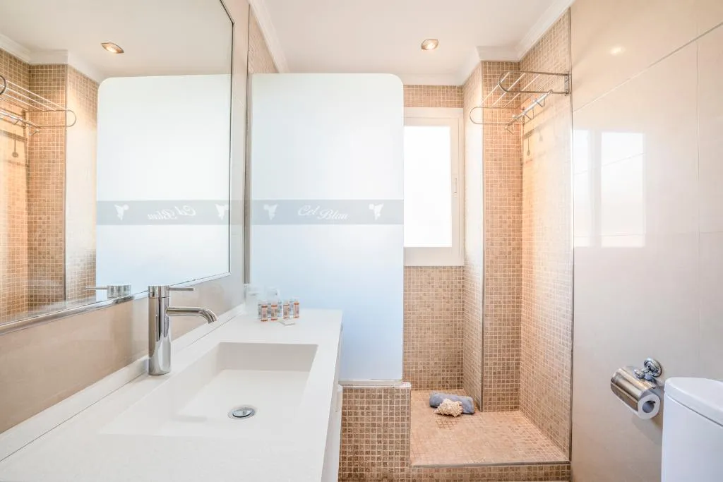 APARTMENT CAPACITY 4 TWO BEDROOMS Room, Cel Blau Apartamentos, Ibiza