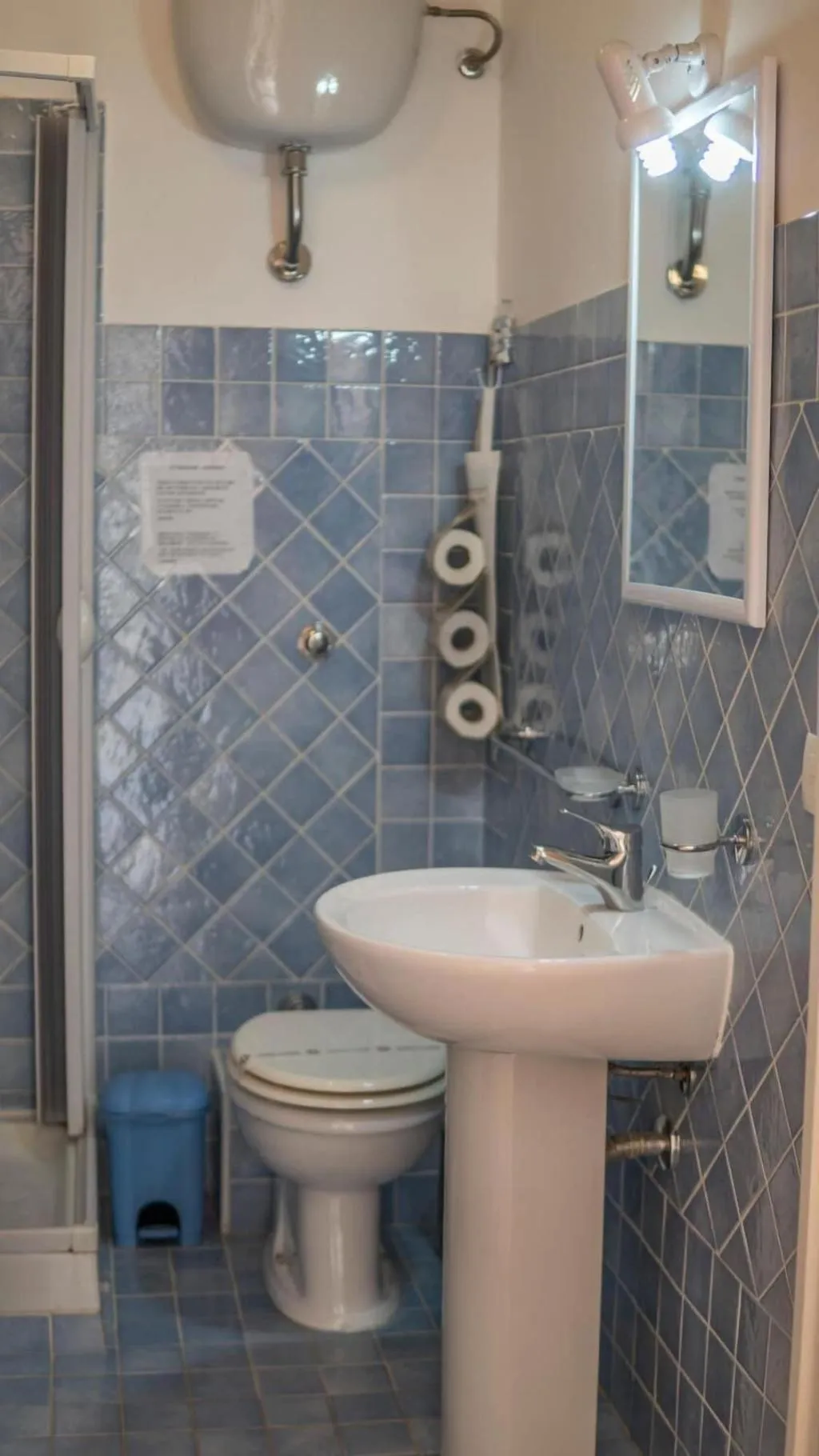 Room, Sikelia, Catania