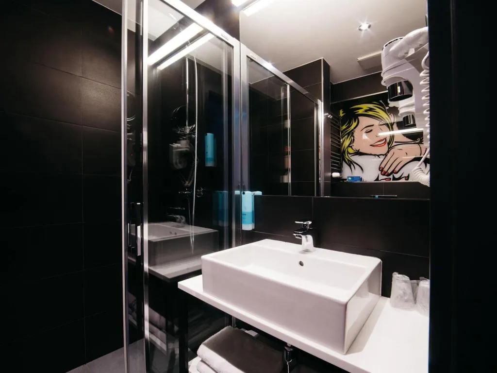 TWIN STANDARD Room, Q Hotel Krakow, Krakow