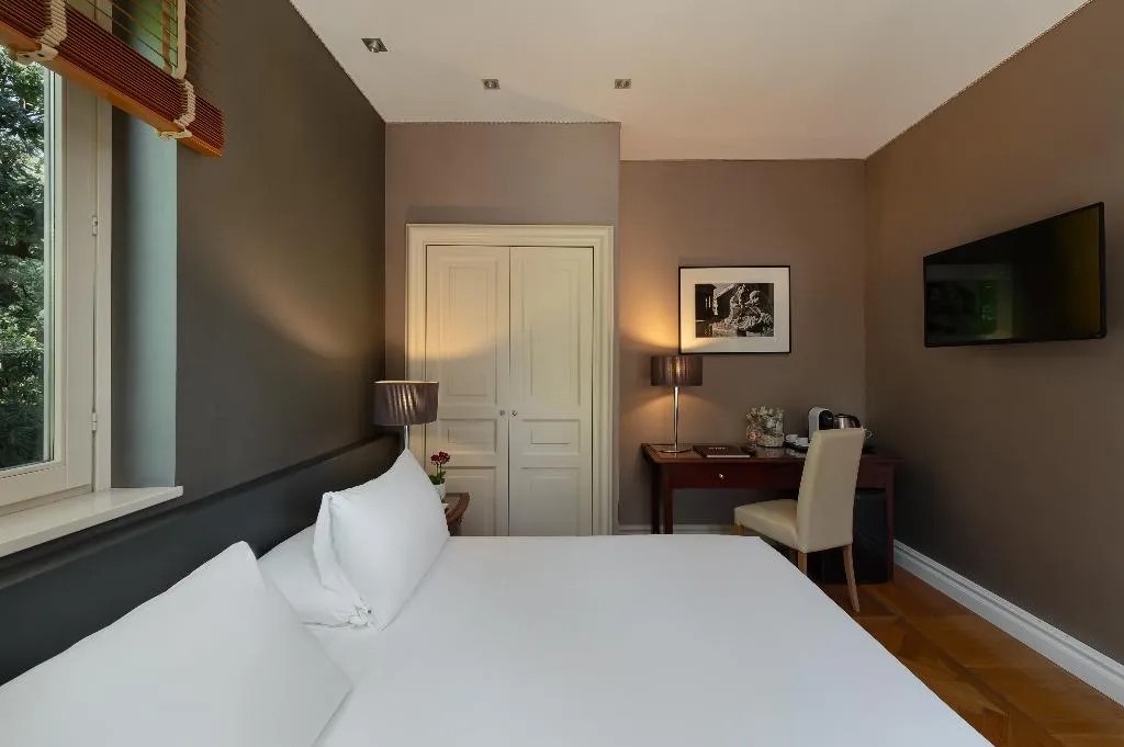 DOUBLE SUPERIOR Room, Hotel Principe Torlonia, Rome