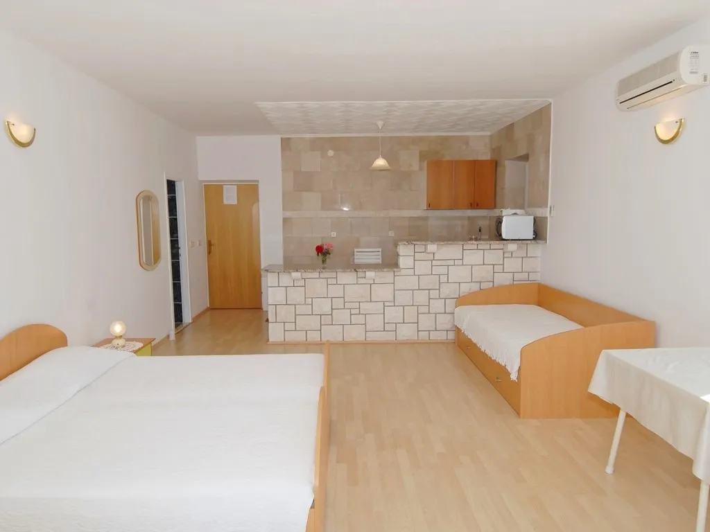 STUDIO CAPACITY 3 Room, Marnic Apartments, Dubrovnik