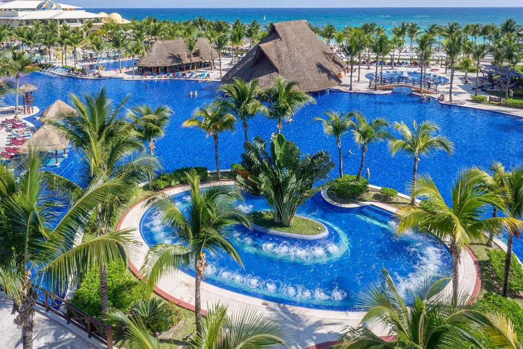 Pool, Barcelo Maya Palace, Cancun Area