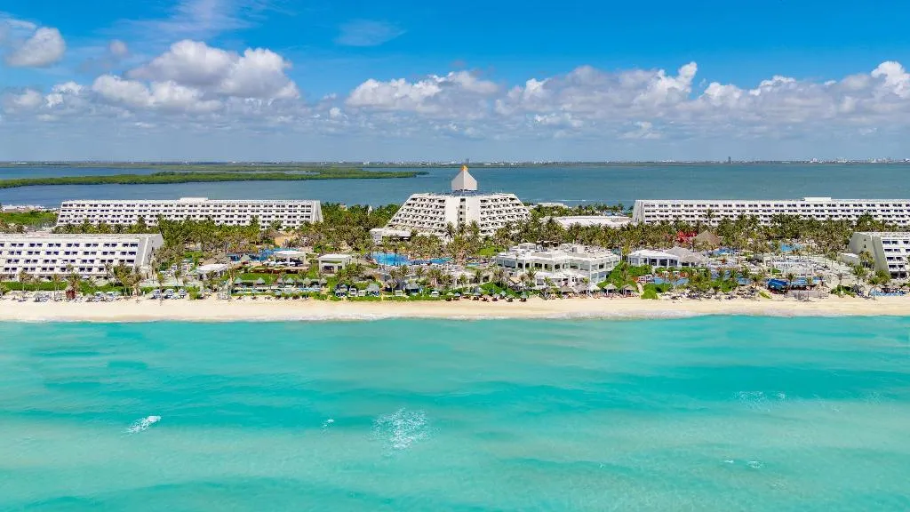 DOUBLE DELUXE Room, The Pyramid Cancun by Oasis, Cancun Area