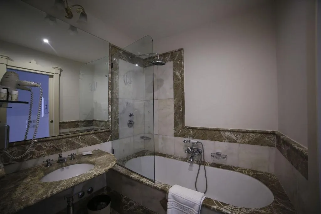 DOUBLE SUPERIOR QUEEN BED Room, Hotel Villa Fraulo, Naples